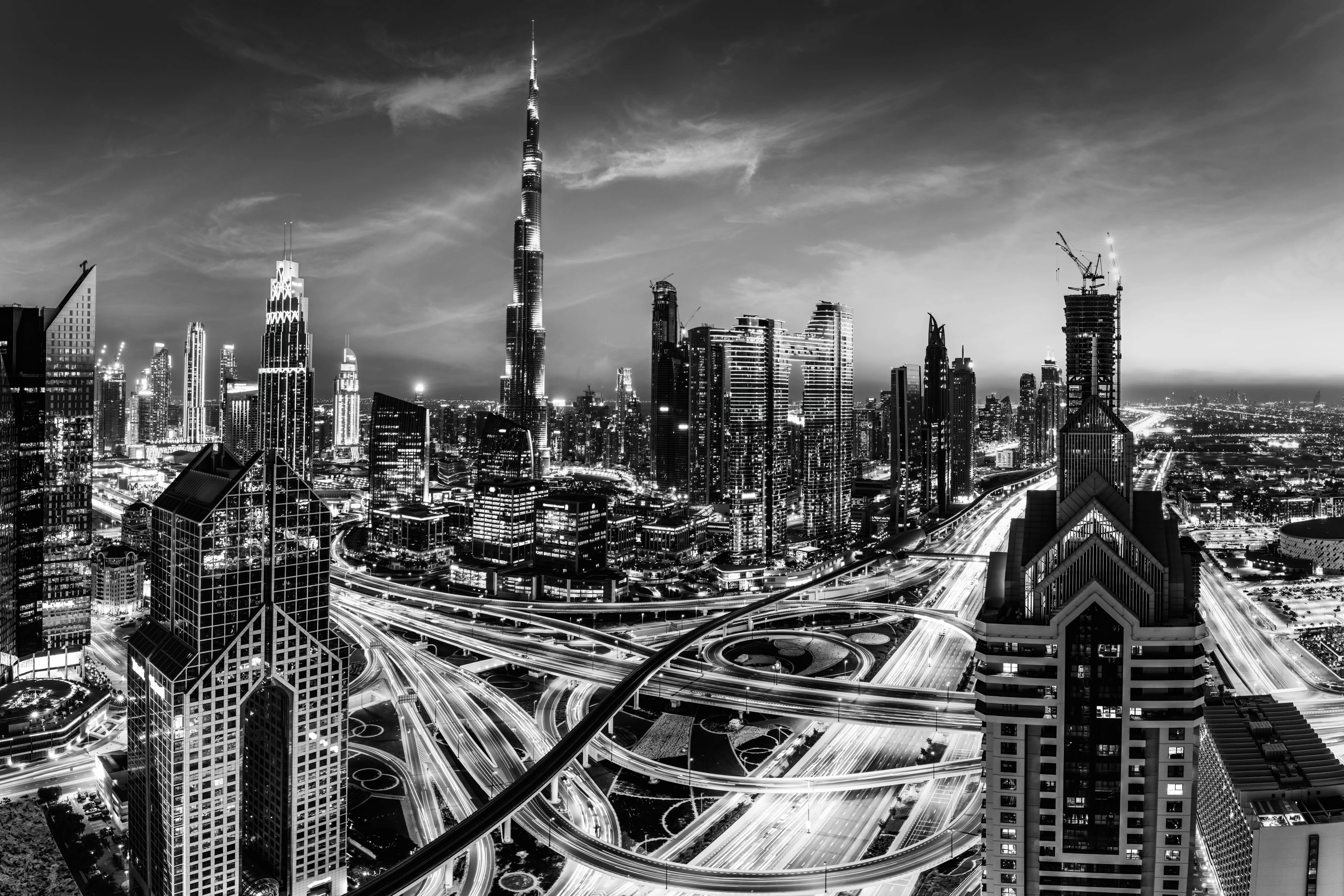 burj-khalifa-in-dubai-downtown-skyscrapers-highris-2025-03-26-12-06-27-utc-min (2)